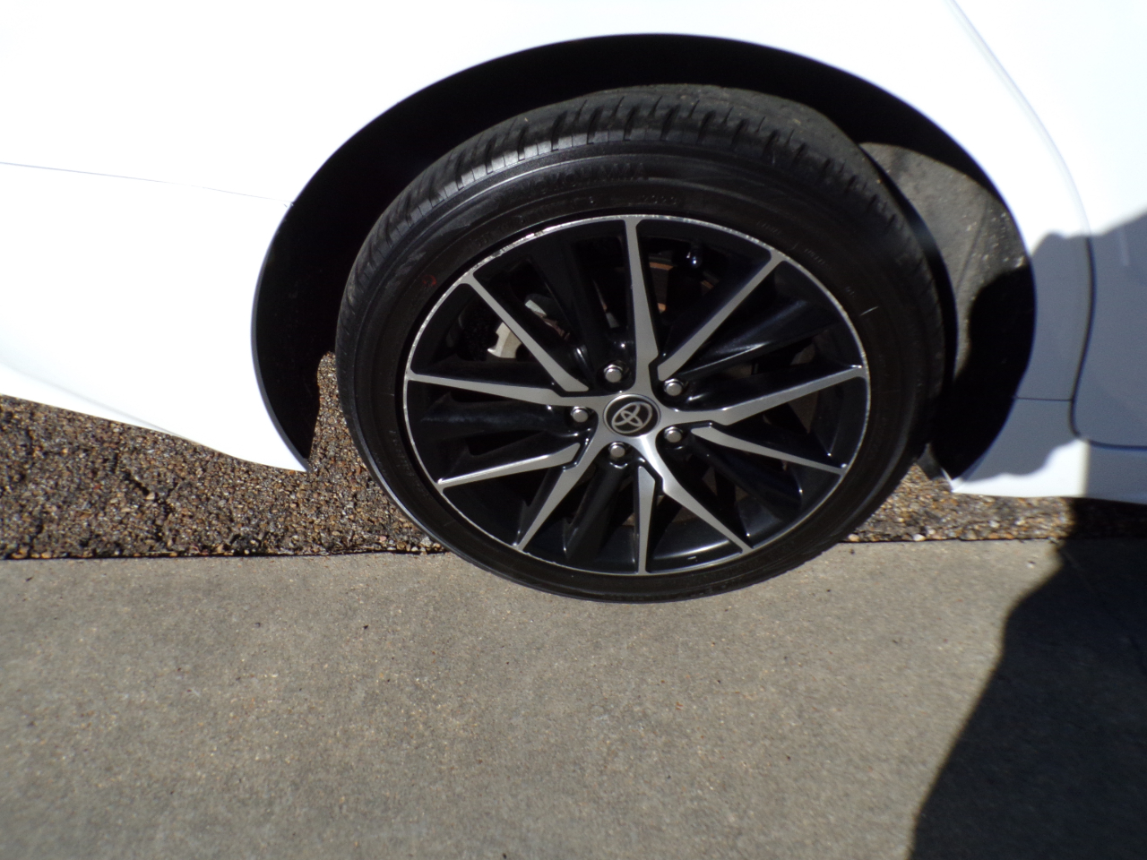 Toyota Camry SE Auto (Natl) 2022