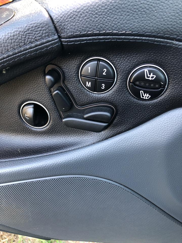 Mercedes-Benz SL-Class 2dr Roadster 5.0L 2003