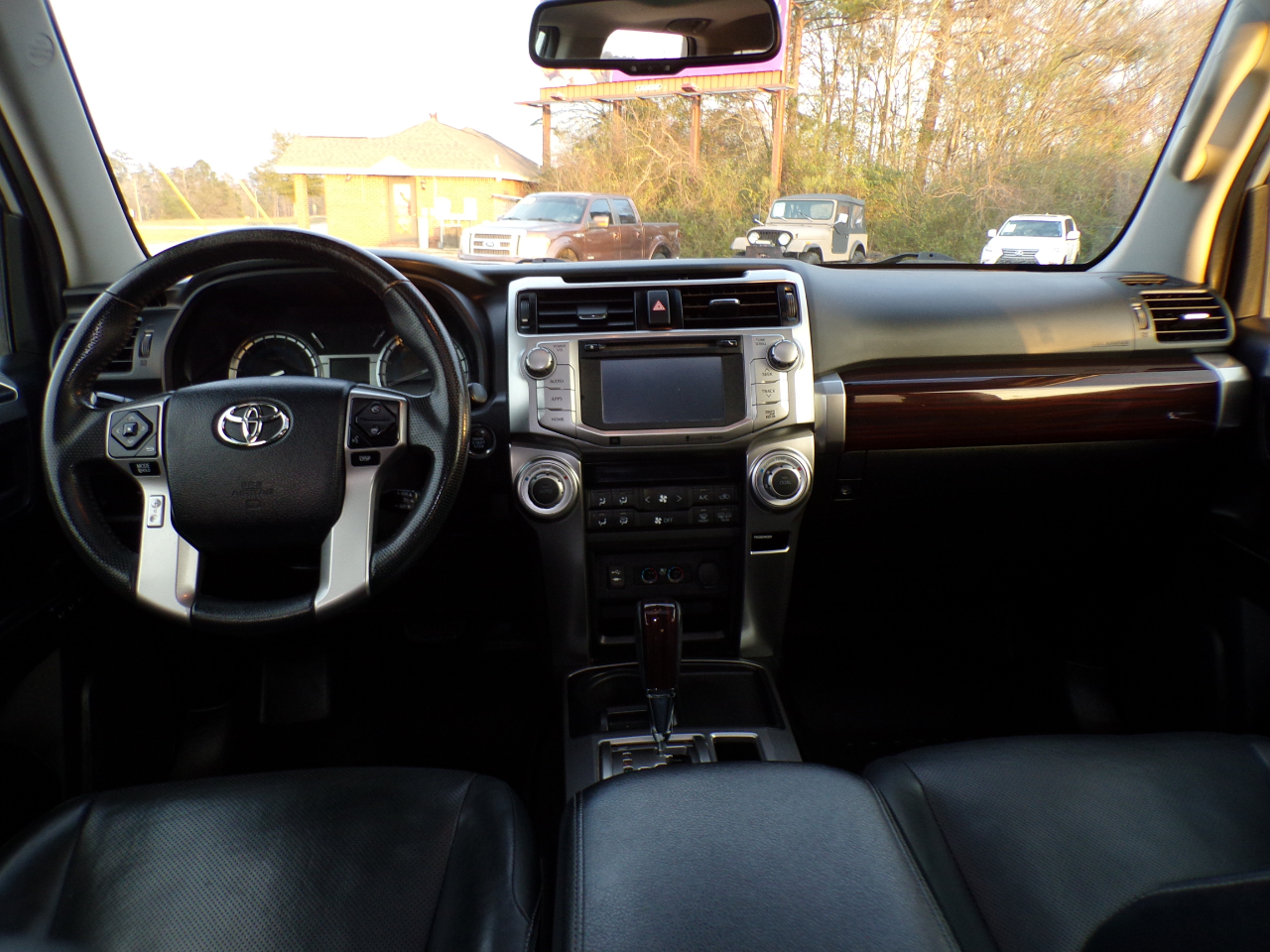 Toyota 4Runner RWD 4dr V6 Limited (Natl) 2015