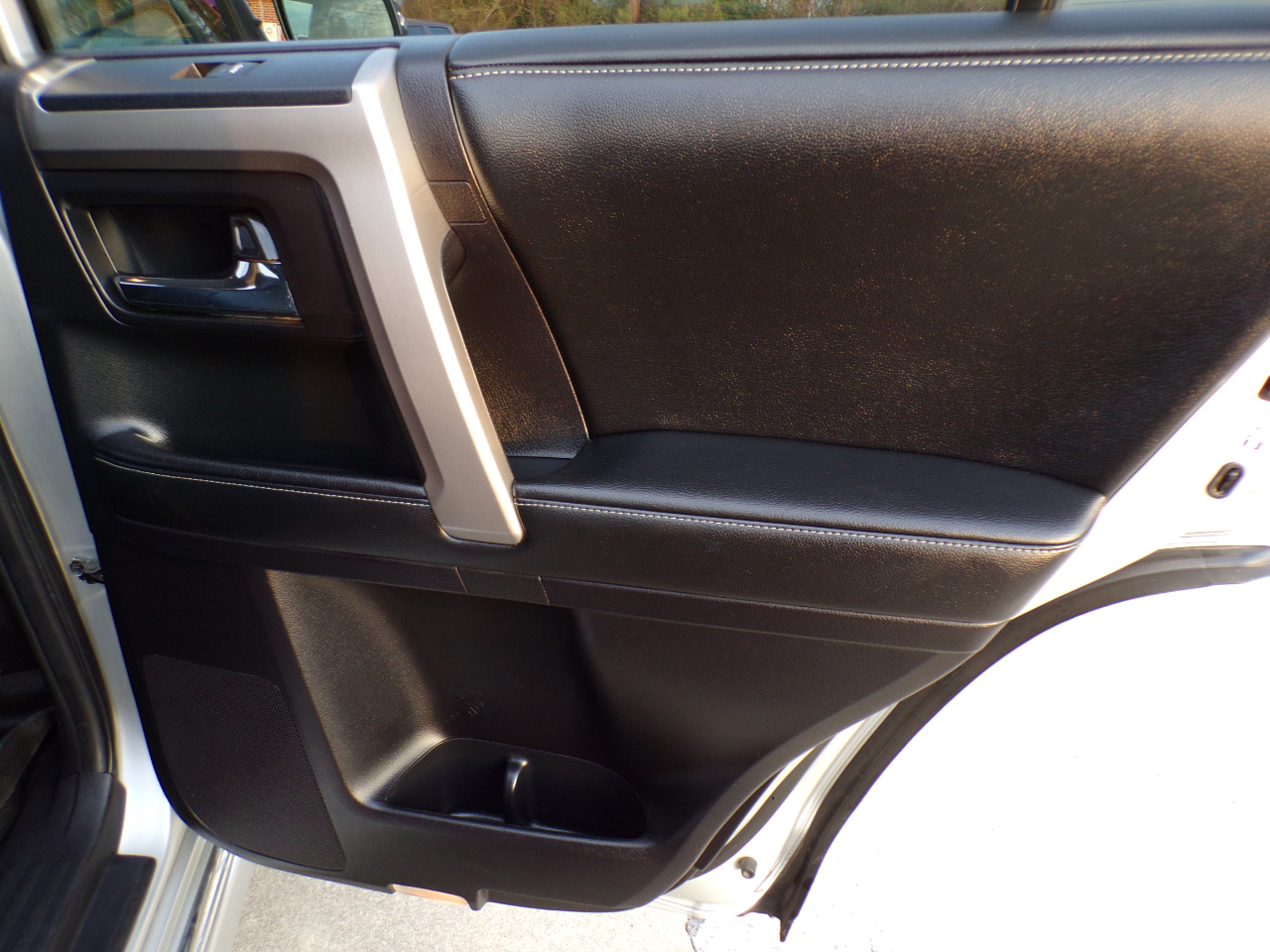 Toyota 4Runner RWD 4dr V6 Limited (Natl) 2015