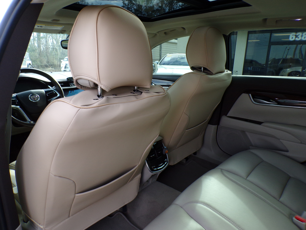 Cadillac XTS 4dr Sdn Premium FWD 2013