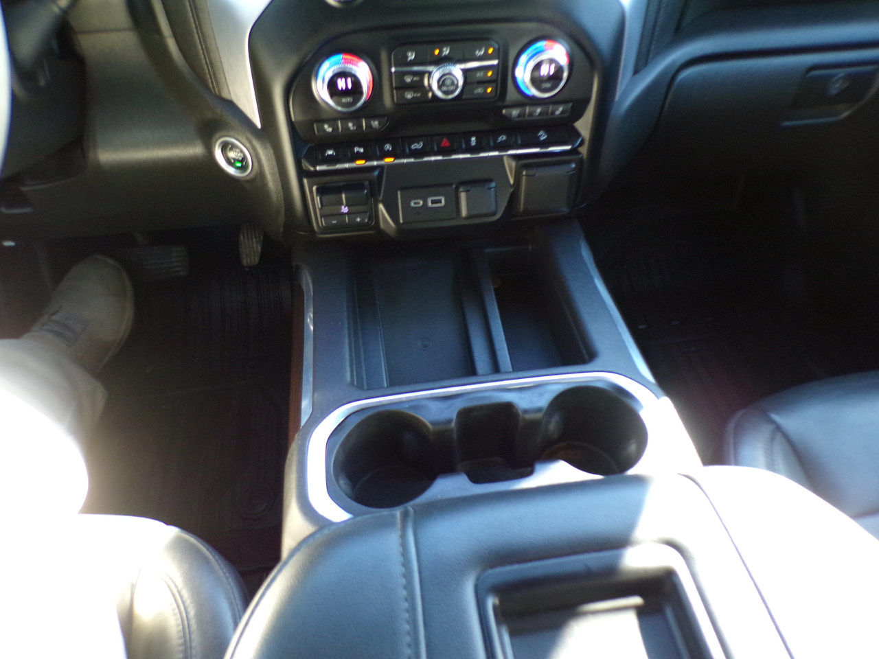 GMC Sierra 1500 4WD Crew Cab 147" SLT 2020