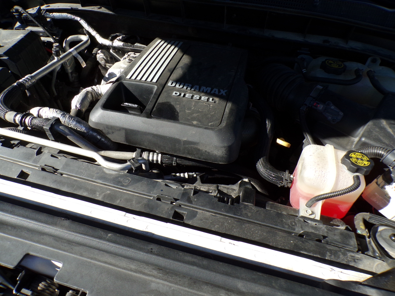 GMC Sierra 1500 4WD Crew Cab 147" SLT 2020