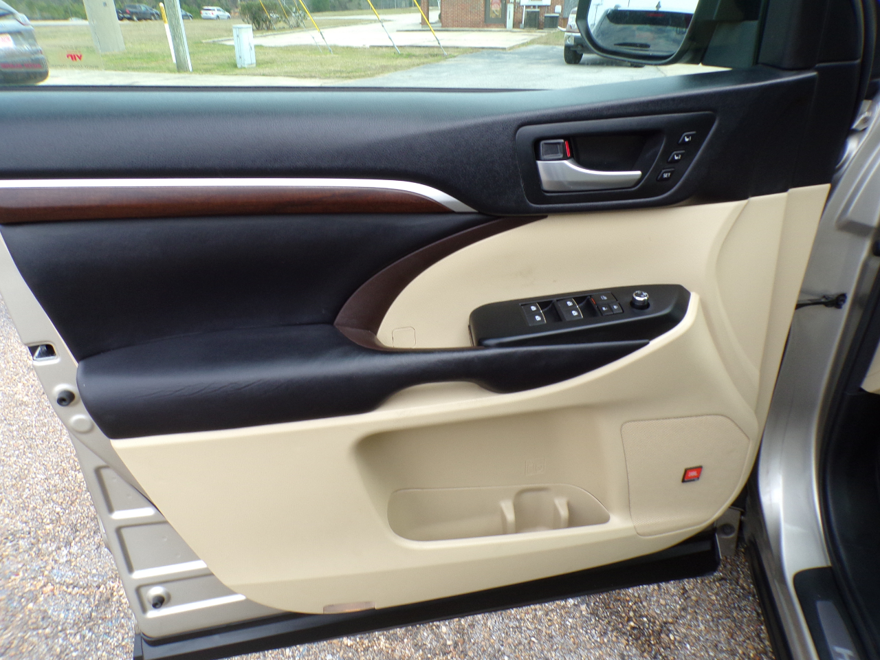 Toyota Highlander FWD 4dr V6 Limited (Natl) 2016