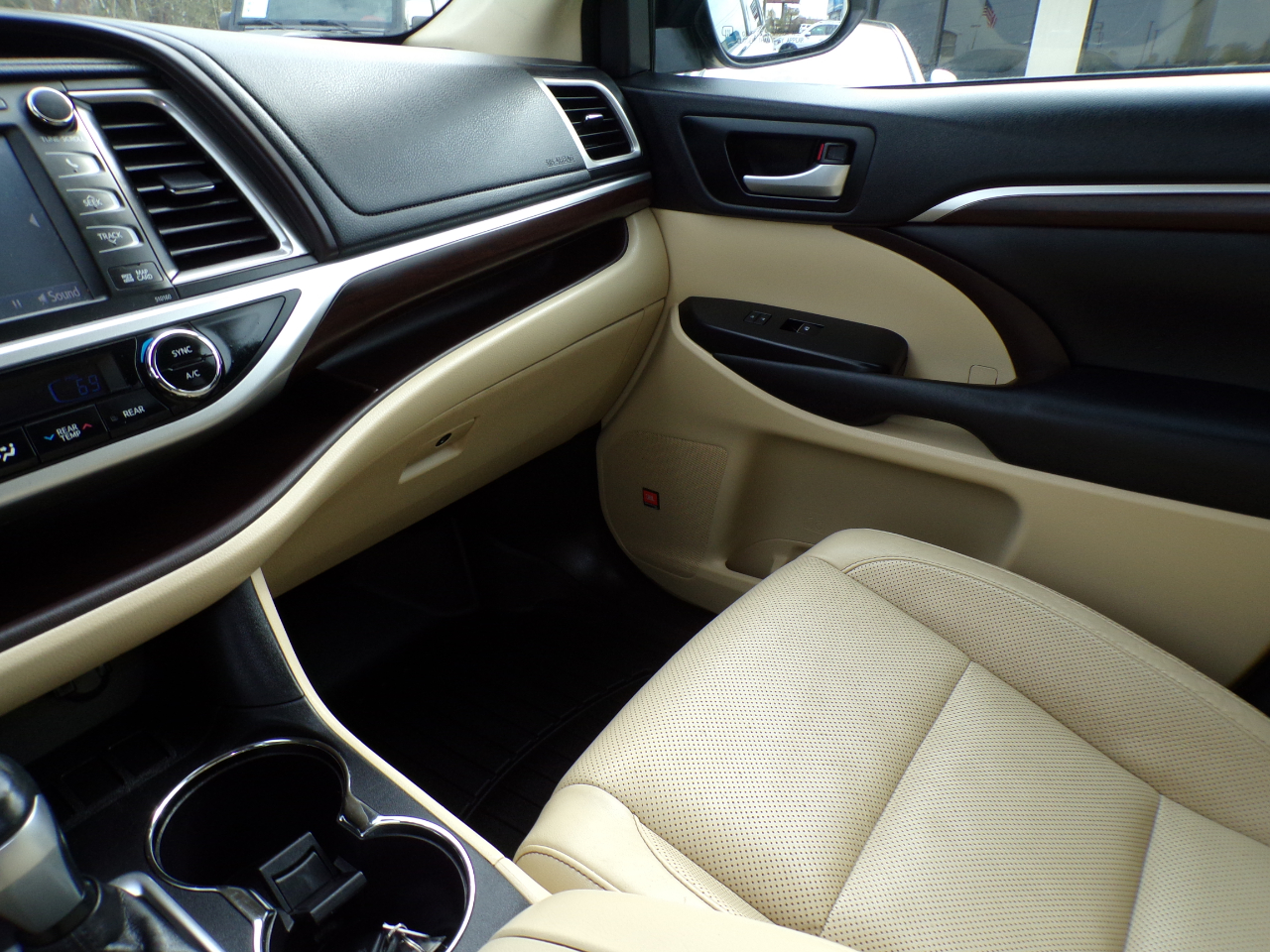 Toyota Highlander FWD 4dr V6 Limited (Natl) 2016