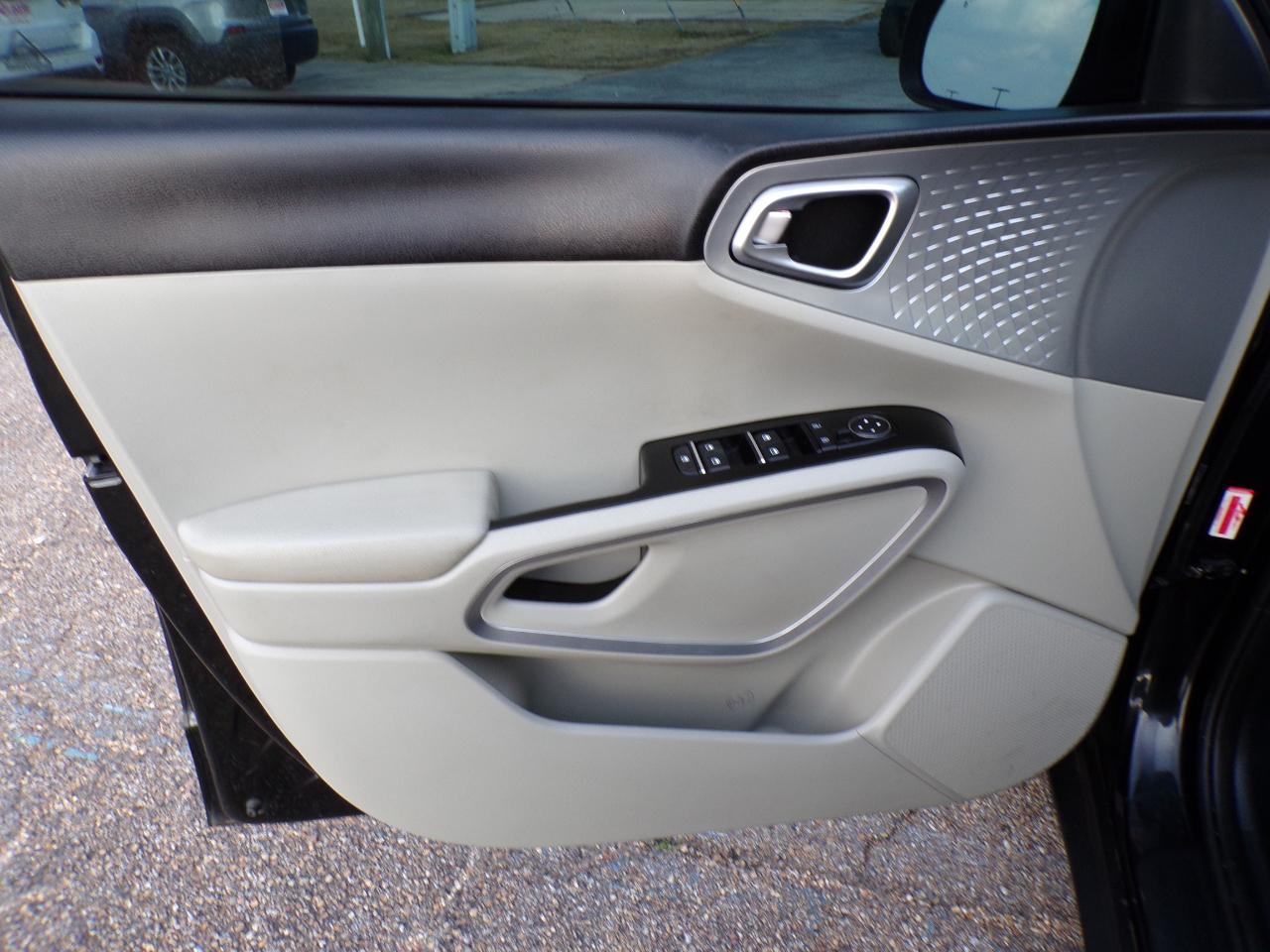 Kia Soul LX IVT 2022