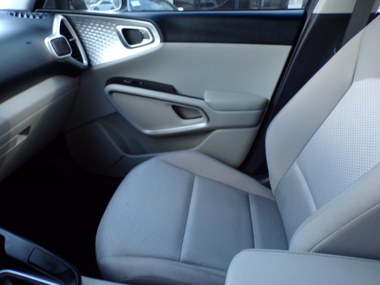 Kia Soul LX IVT 2022