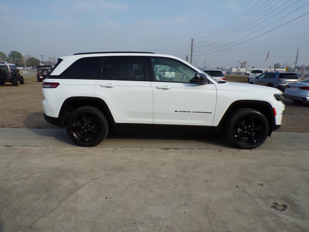 Jeep Grand Cherokee Altitude X 4x2 2024