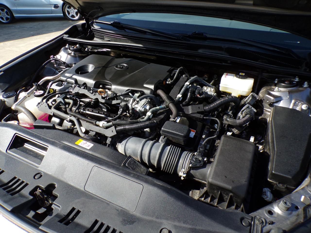 Toyota Camry Hybrid LE CVT (Natl) 2022