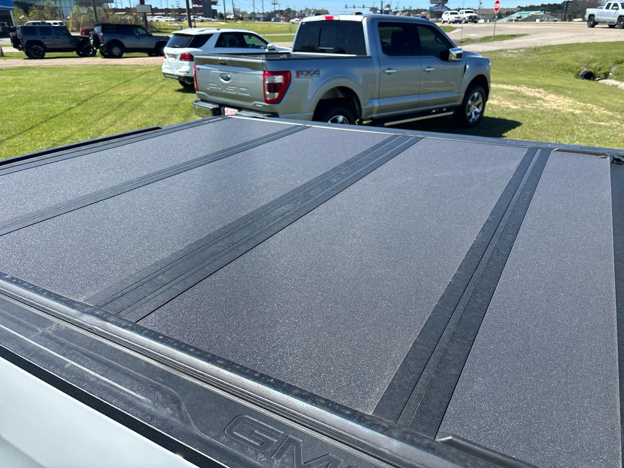 GMC Sierra 1500 4WD Crew Cab 147" SLT 2022