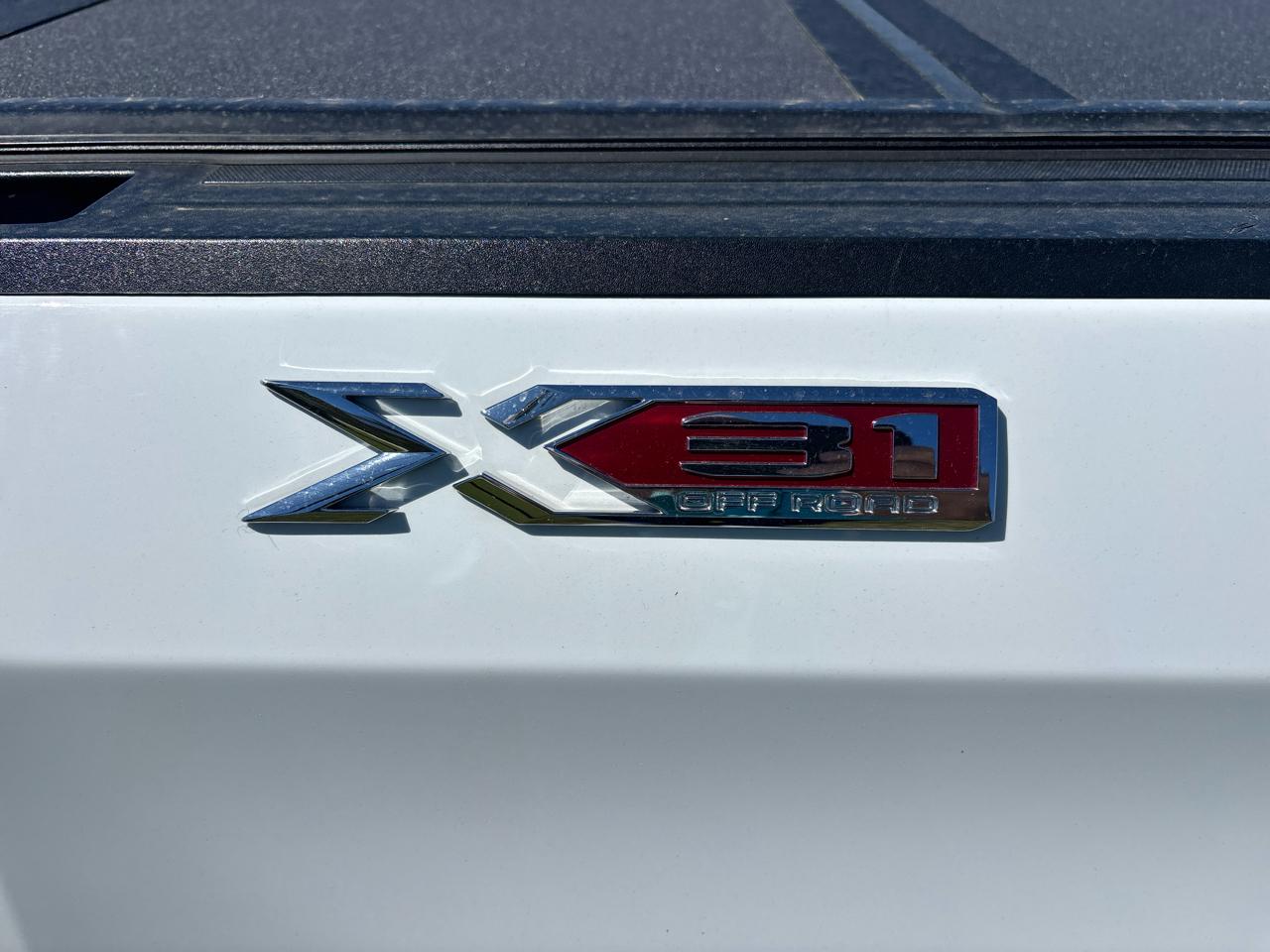 GMC Sierra 1500 4WD Crew Cab 147" SLT 2022