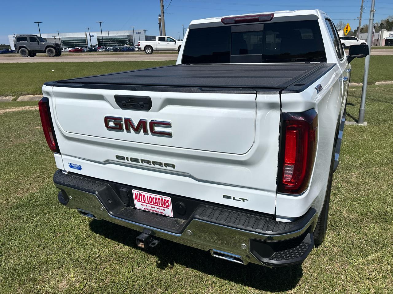 GMC Sierra 1500 4WD Crew Cab 147" SLT 2022