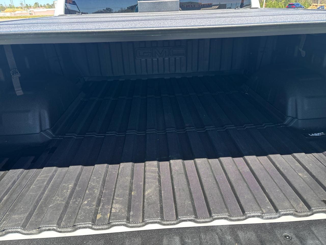 GMC Sierra 1500 4WD Crew Cab 147" SLT 2022