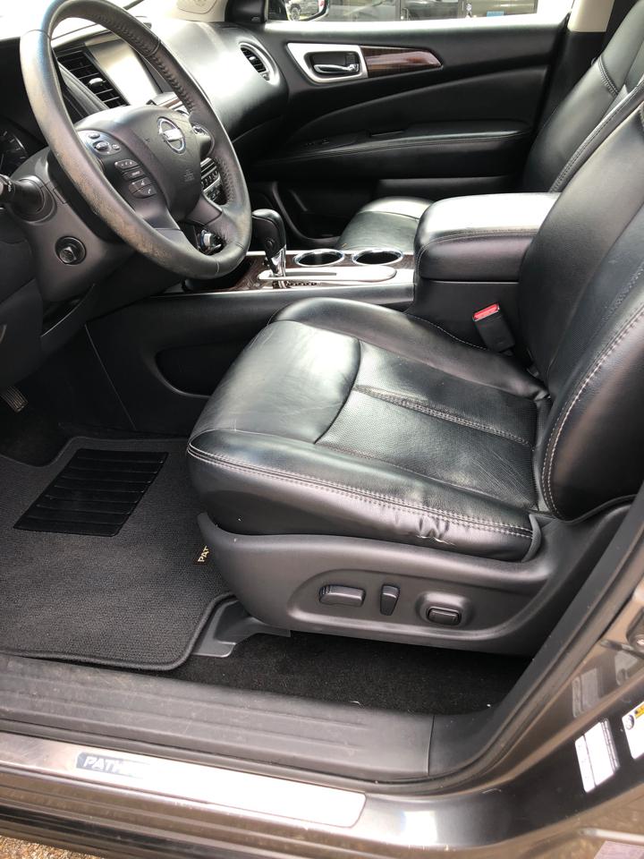 Nissan Pathfinder 2WD 4dr Platinum 2015