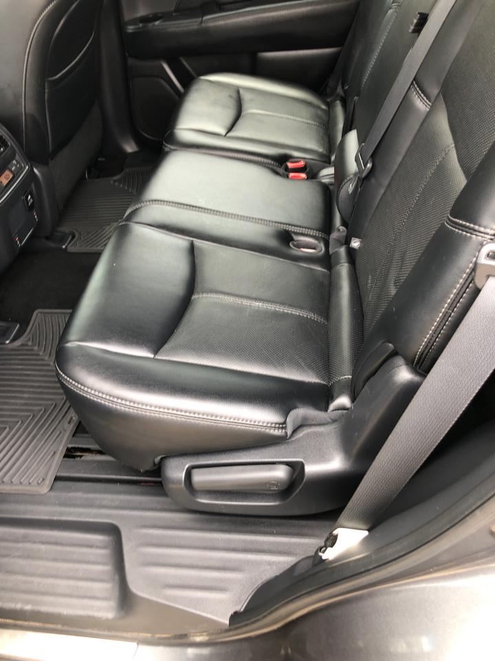 Nissan Pathfinder 2WD 4dr Platinum 2015