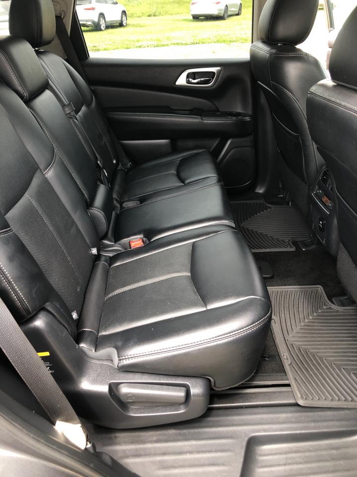 Nissan Pathfinder 2WD 4dr Platinum 2015