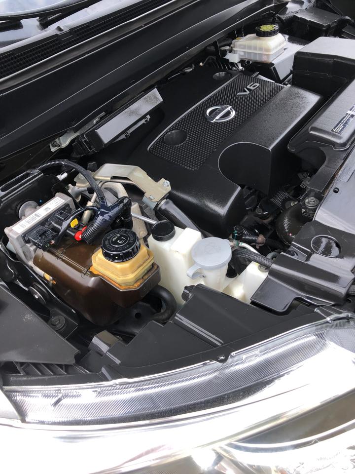 Nissan Pathfinder 2WD 4dr Platinum 2015