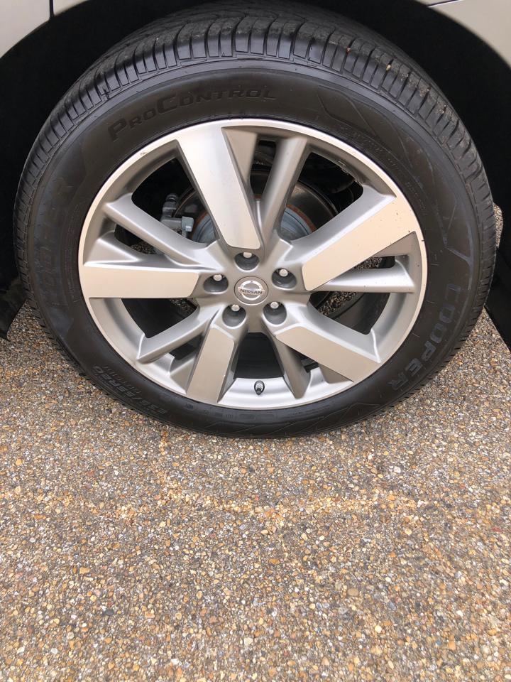 Nissan Pathfinder 2WD 4dr Platinum 2015