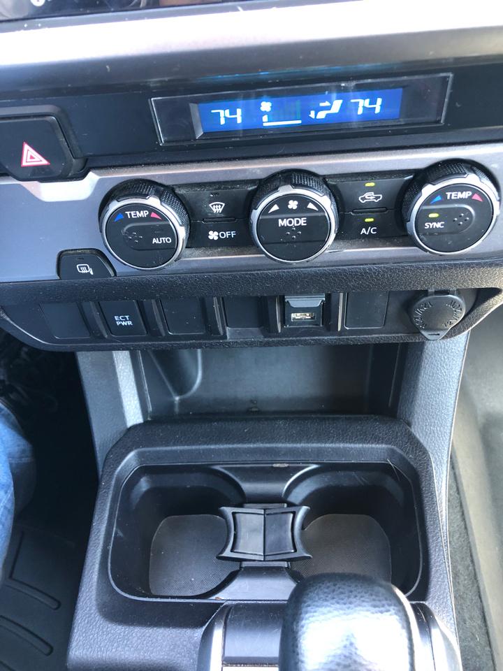 Toyota Tacoma 2WD SR5 Access Cab 6' Bed V6 AT (Natl) 2021