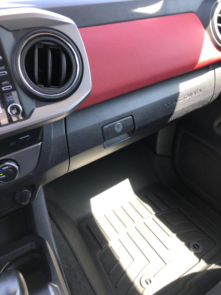 Toyota Tacoma 2WD SR5 Access Cab 6' Bed V6 AT (Natl) 2021