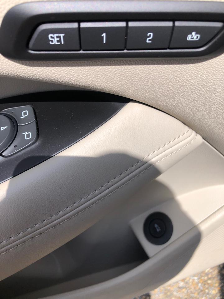 Buick LaCrosse 4dr Sdn Essence FWD 2018