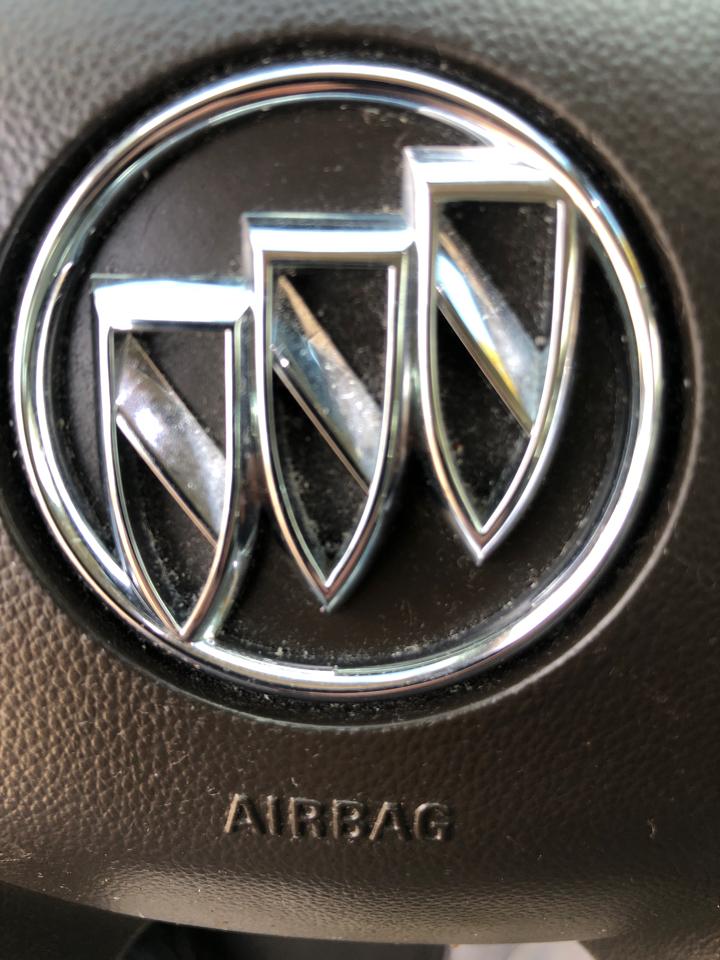 Buick LaCrosse 4dr Sdn Essence FWD 2018