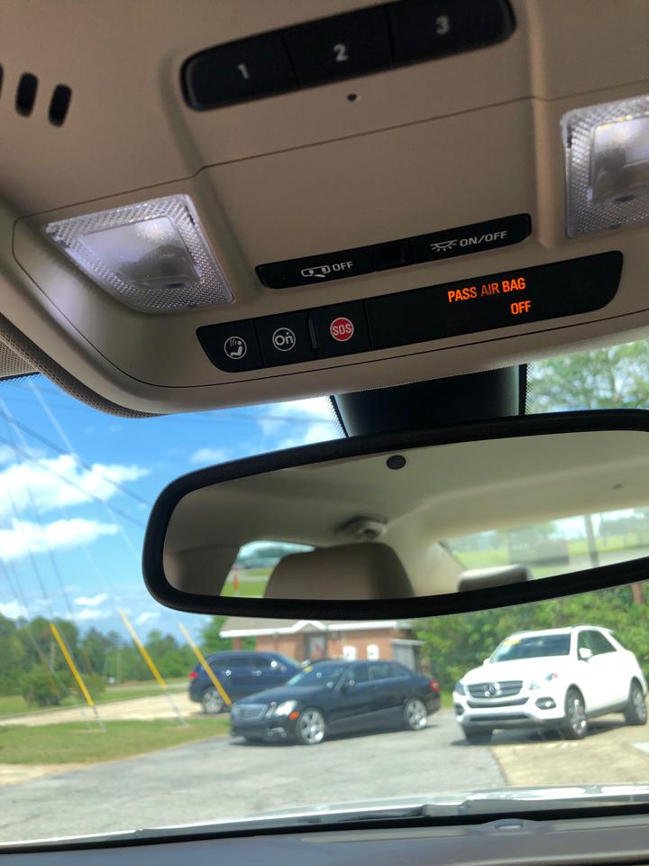 Buick LaCrosse 4dr Sdn Essence FWD 2018