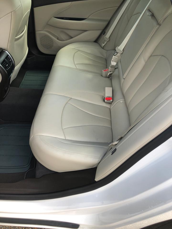 Buick LaCrosse 4dr Sdn Essence FWD 2018