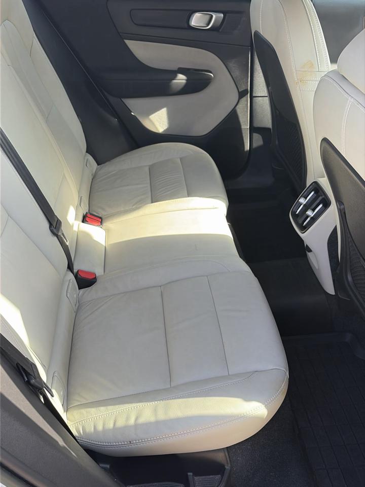 Volvo XC40 T5 AWD Momentum 2022