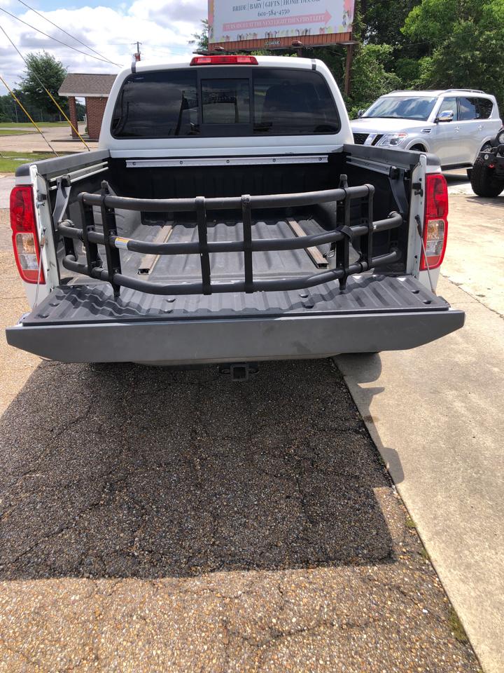 Nissan Frontier 2017.5 Crew Cab 4x4 SV V6 Auto 2017