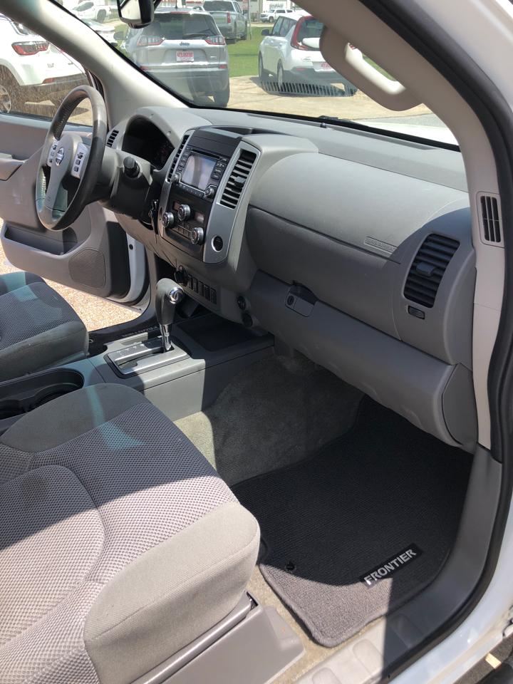 Nissan Frontier 2017.5 Crew Cab 4x4 SV V6 Auto 2017