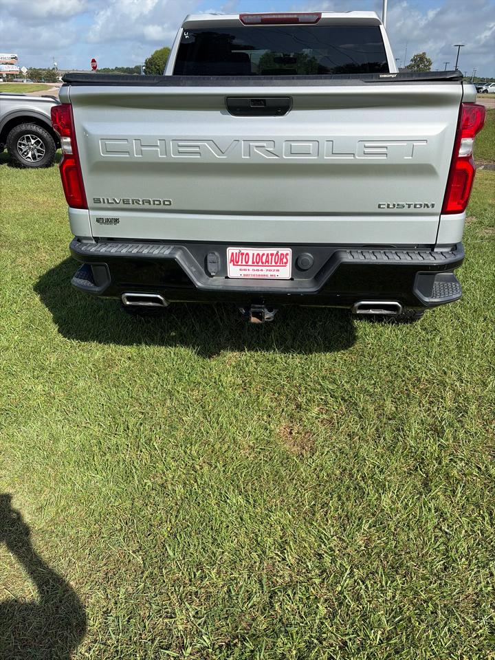 Chevrolet Silverado 1500 Crew Cab Crew Cab 143.5" WB 4WD Z71 2021