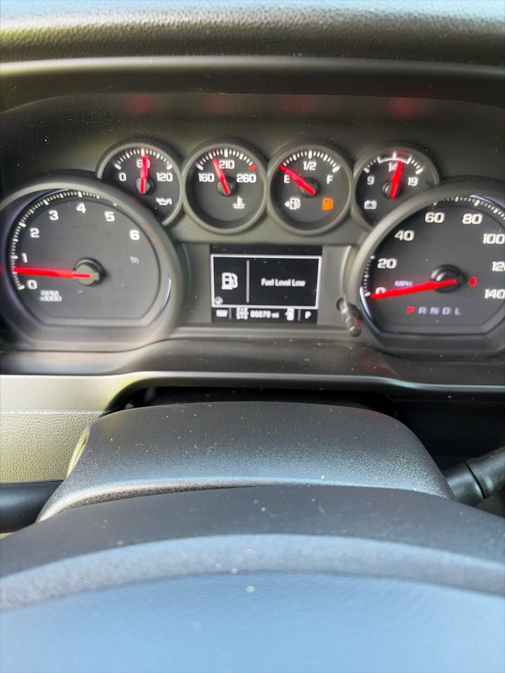 Chevrolet Silverado 1500 Crew Cab Crew Cab 143.5" WB 4WD Z71 2021