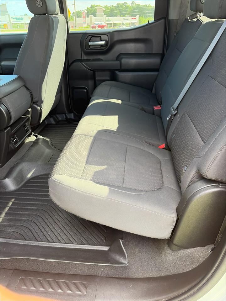 Chevrolet Silverado 1500 Crew Cab Crew Cab 143.5" WB 4WD Z71 2021