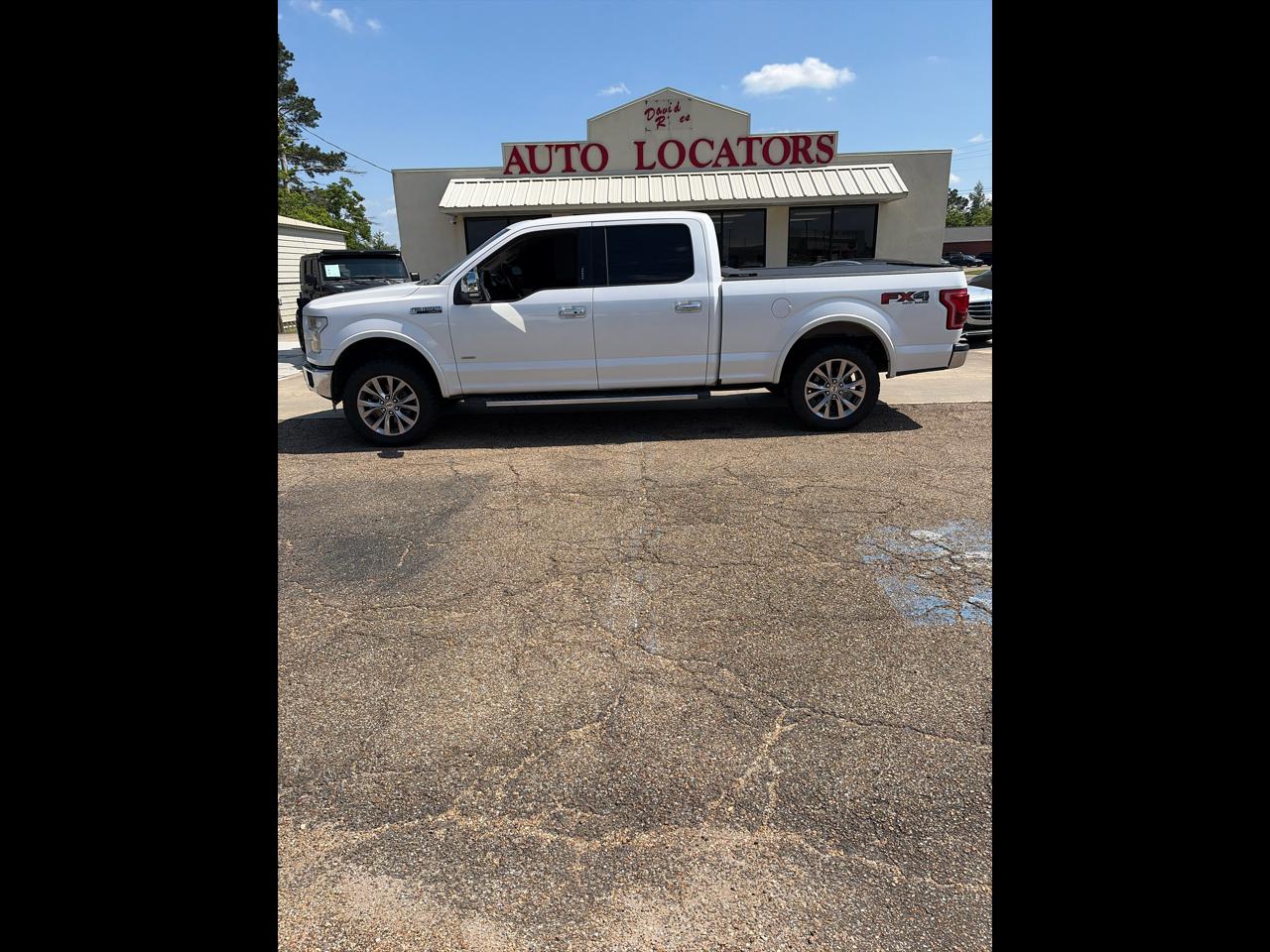 2015 Ford F-150 4WD SuperCrew 157" Lariat w/HD Payload Pkg