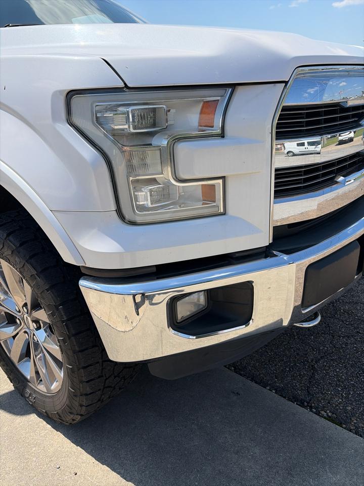 Ford F-150 4WD SuperCrew 157" Lariat w/HD Payload Pkg 2015