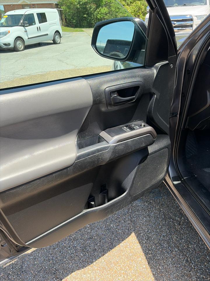 Toyota Tacoma 2WD SR5 Access Cab 6' Bed I4 AT (Natl) 2021