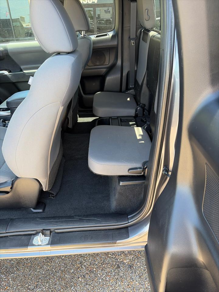 Toyota Tacoma 2WD SR5 Access Cab 6' Bed I4 AT (Natl) 2021
