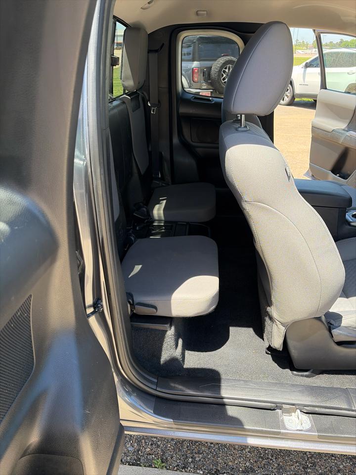 Toyota Tacoma 2WD SR5 Access Cab 6' Bed I4 AT (Natl) 2021