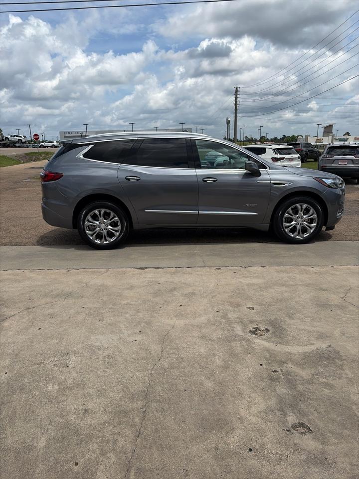 Buick Enclave FWD 4dr Avenir 2020