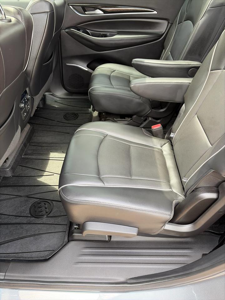 Buick Enclave FWD 4dr Avenir 2020