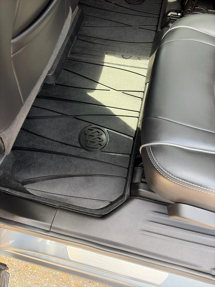 Buick Enclave FWD 4dr Avenir 2020