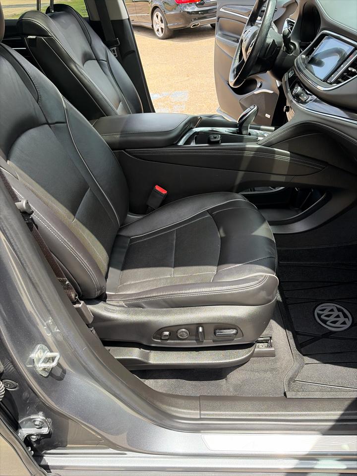 Buick Enclave FWD 4dr Avenir 2020