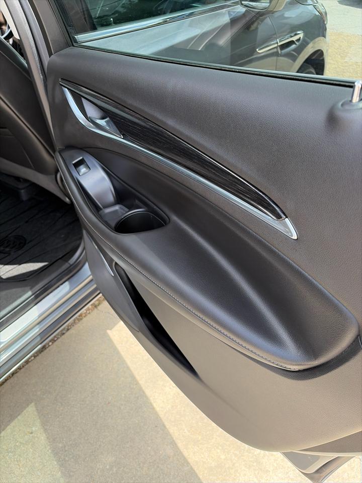Buick Enclave FWD 4dr Avenir 2020