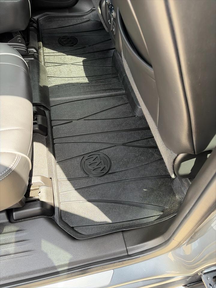 Buick Enclave FWD 4dr Avenir 2020