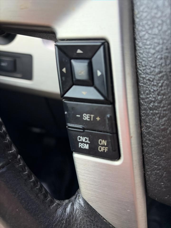 Ford F-150 4WD SuperCrew 145" Platinum 2013