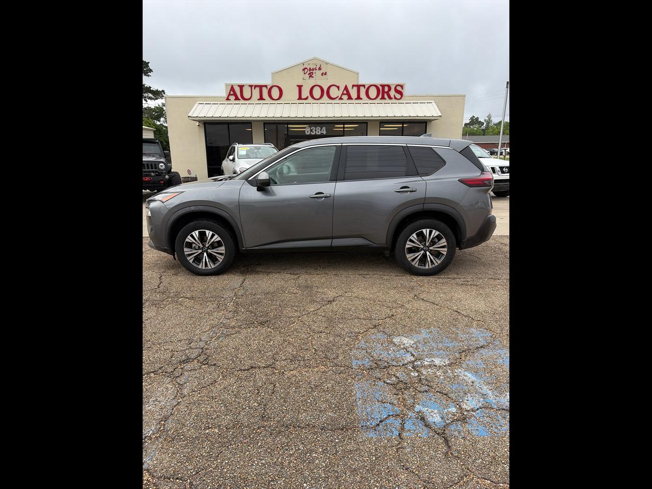 2022 Nissan Rogue FWD SV