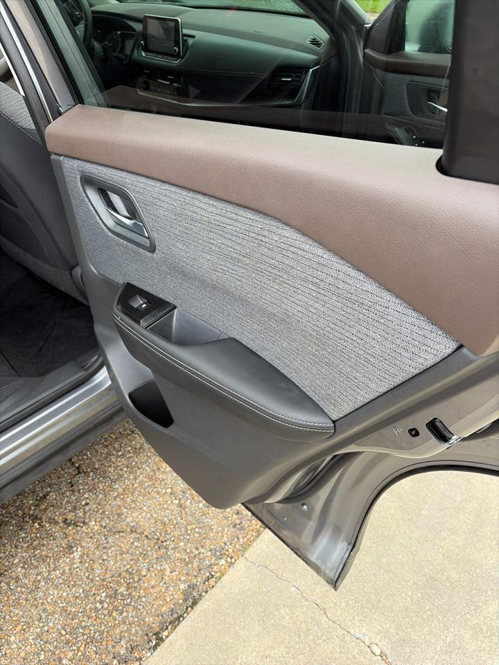Nissan Rogue FWD SV 2022