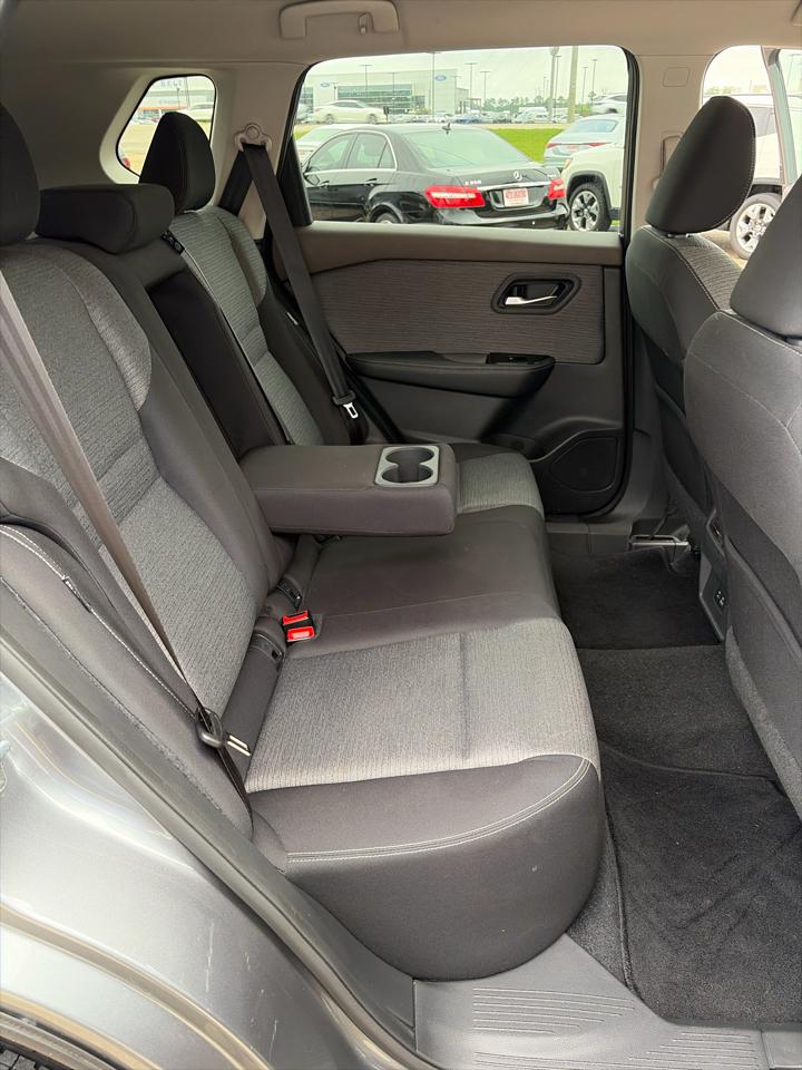 Nissan Rogue FWD SV 2022