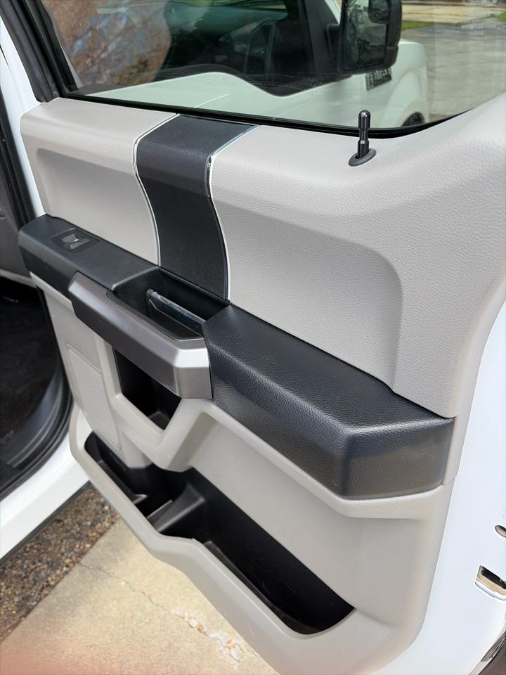 Ford F-150 2WD SuperCrew 139" XLT 2020